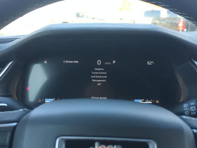 Thumbnail: 2025 Jeep Grand Cherokee - 32