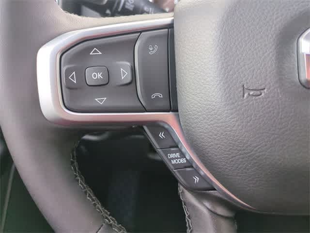 2025 RAM 1500 Big Horn 24