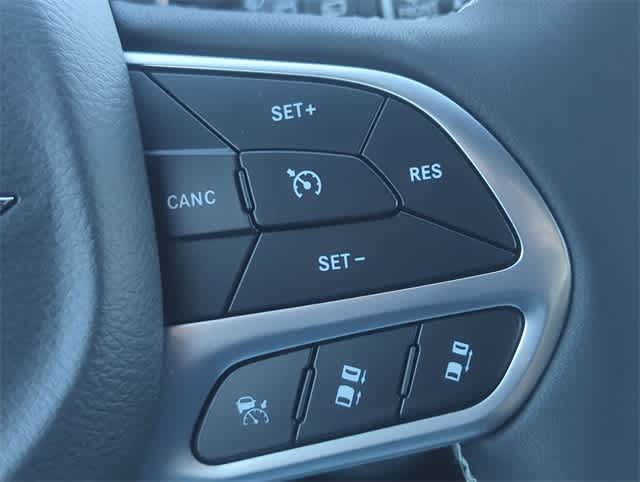 Thumbnail: 2026 Chrysler Voyager - 26