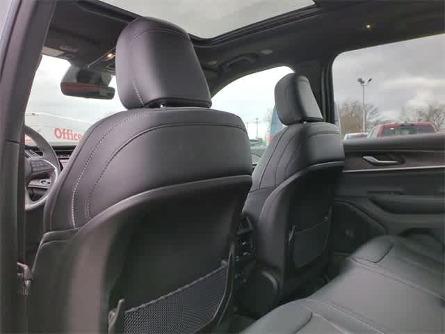 Thumbnail: 2025 Jeep Grand Cherokee - 19