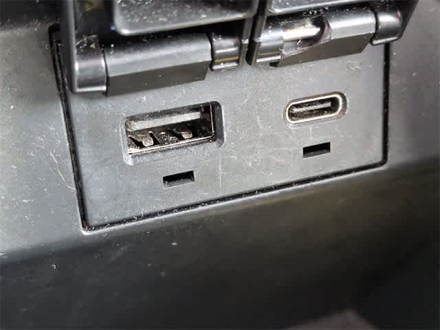 Thumbnail: 2023 Toyota Camry - 28