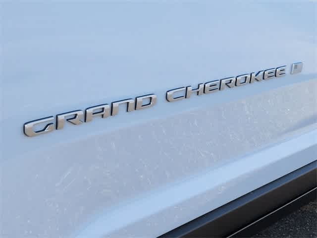 Thumbnail: 2025 Jeep Grand Cherokee - 12