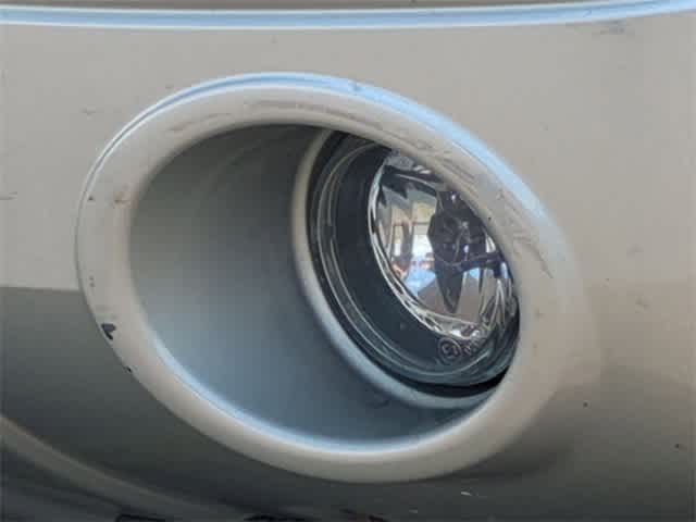 Thumbnail: 2005 Ford Escape - 11