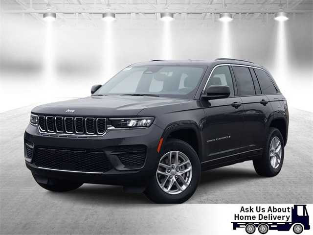 2025 Jeep Grand Cherokee Laredo -
                  Garden City, MI
