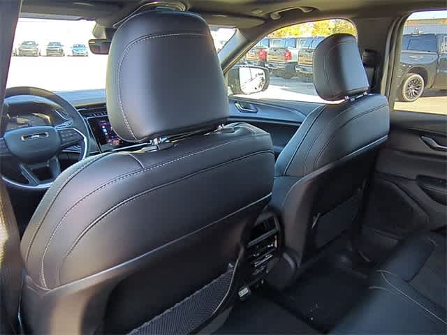 Thumbnail: 2025 Jeep Grand Cherokee - 18