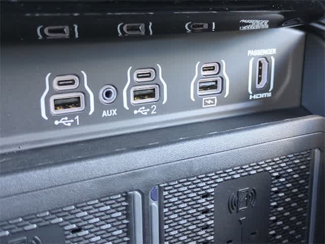 Thumbnail: 2026 RAM 1500 - 33