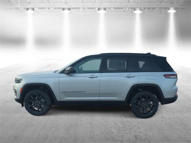 Thumbnail: 2025 Jeep Grand Cherokee - 5