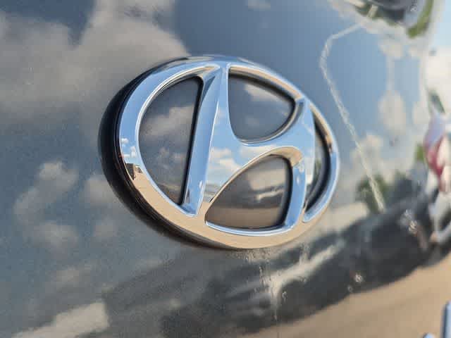 Thumbnail: 2020 Hyundai Elantra - 12