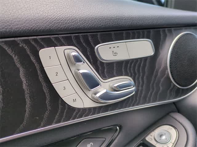 Thumbnail: 2017 Mercedes-Benz GLC - 17
