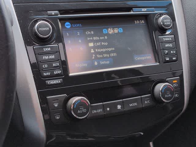 Thumbnail: 2015 Nissan Altima - 29
