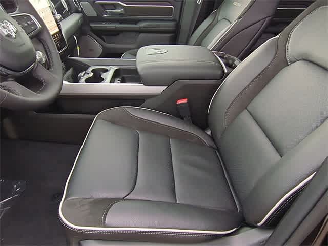 Thumbnail: 2026 RAM 1500 - 17