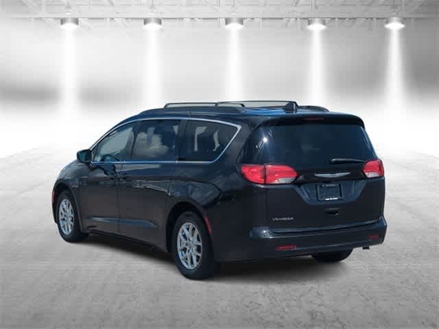 Thumbnail: 2021 Chrysler Voyager - 5