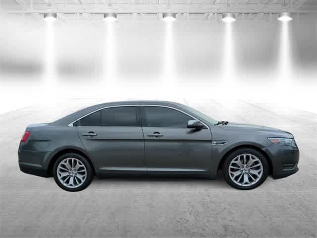 Thumbnail: 2015 Ford Taurus - 9