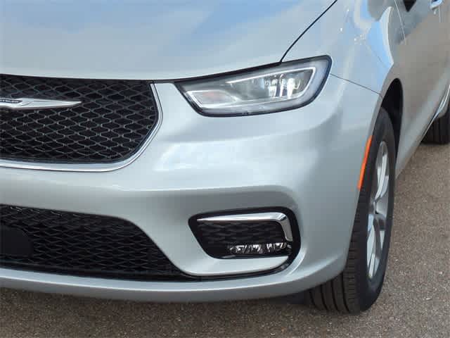 Thumbnail: 2026 Chrysler Pacifica - 11