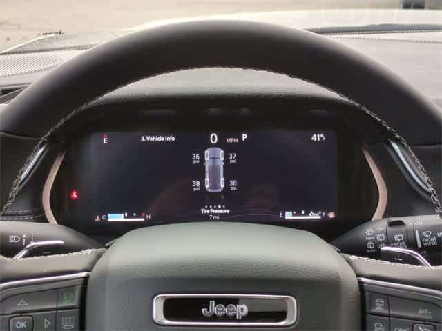 Thumbnail: 2025 Jeep Grand Cherokee - 33
