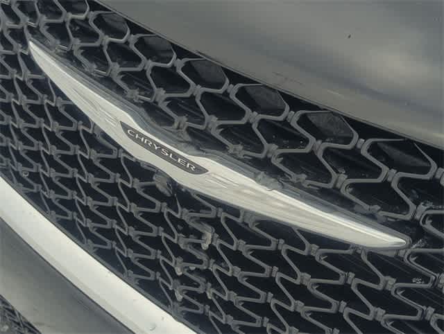 Thumbnail: 2026 Chrysler Pacifica - 12