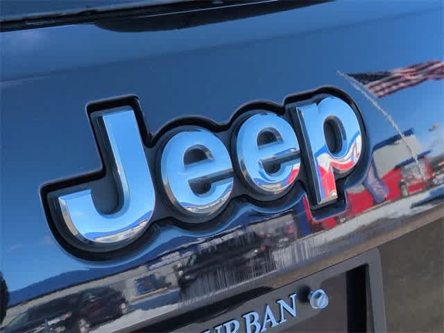 Thumbnail: 2021 Jeep Grand Cherokee - 12