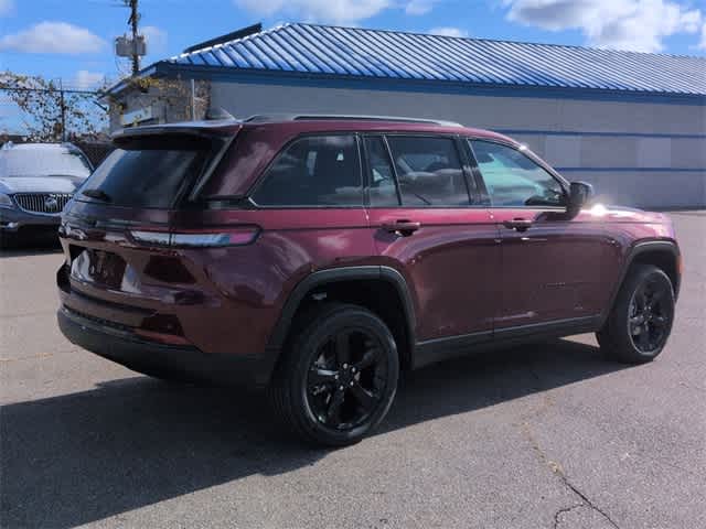 Thumbnail: 2025 Jeep Grand Cherokee - 14