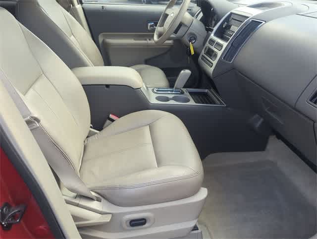 Thumbnail: 2010 Ford Edge - 21