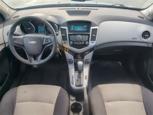 Thumbnail: 2012 Chevrolet Cruze - 10