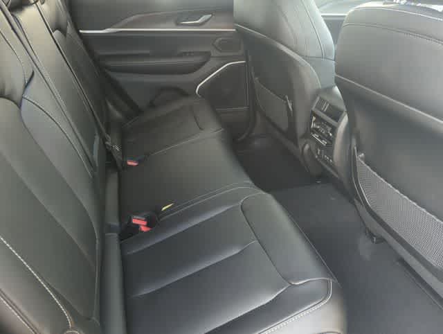 Thumbnail: 2026 Jeep Grand Cherokee - 20