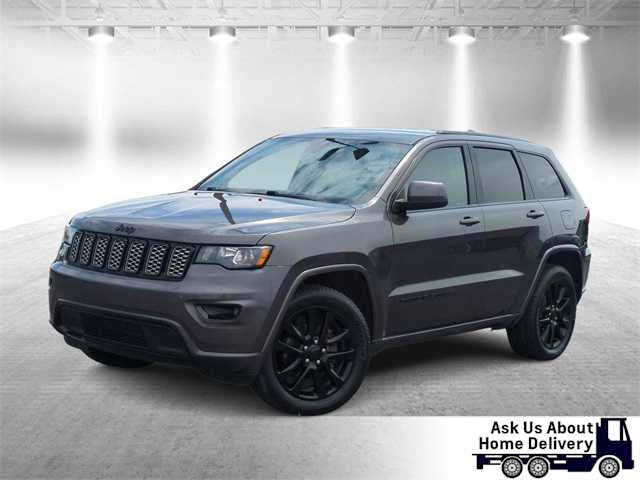 Thumbnail: 2019 Jeep Grand Cherokee - 1