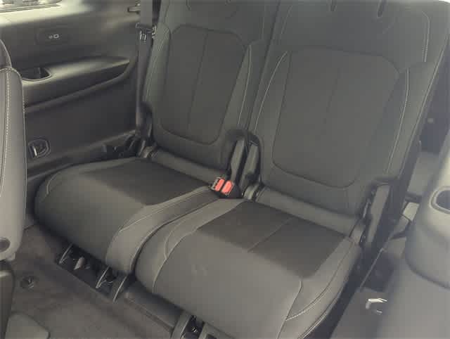 Thumbnail: 2025 Jeep Grand Cherokee L - 21