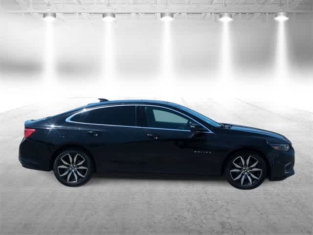 Thumbnail: 2018 Chevrolet Malibu - 9