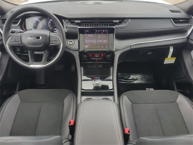 Thumbnail: 2025 Jeep Grand Cherokee - 15