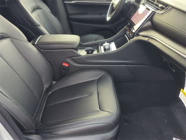 Thumbnail: 2025 Jeep Grand Cherokee - 21