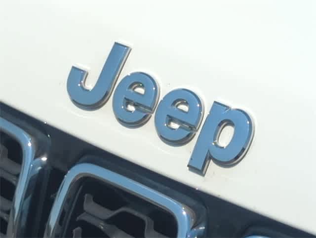 Thumbnail: 2020 Jeep Grand Cherokee - 12