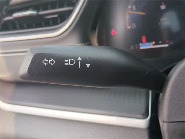 2025 Jeep Grand Cherokee Altitude 28