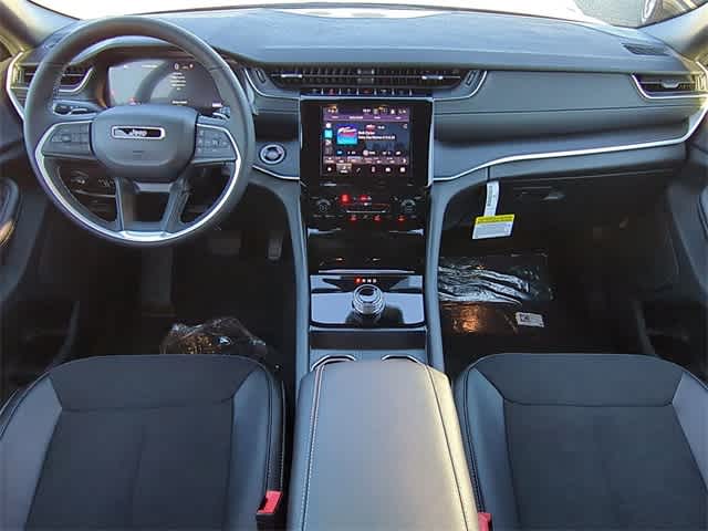 Thumbnail: 2025 Jeep Grand Cherokee - 15