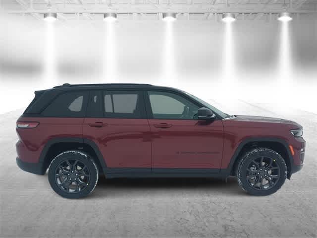 Thumbnail: 2025 Jeep Grand Cherokee - 9