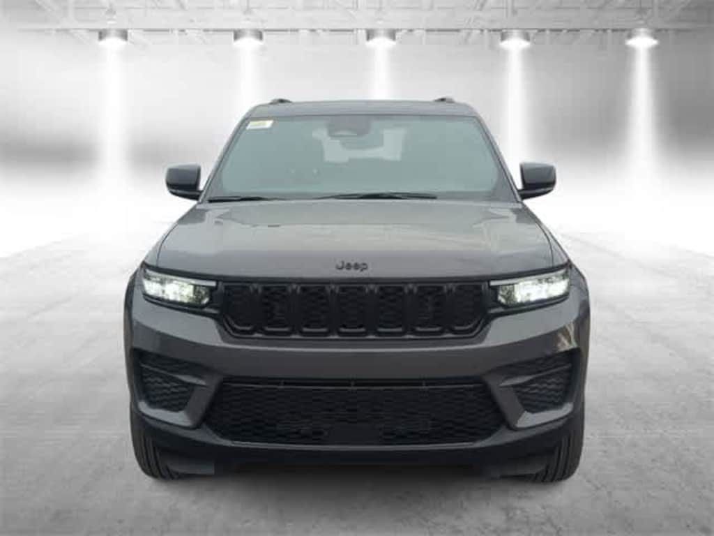 New 2025 Jeep Grand Cherokee Altitude X Sport Utility