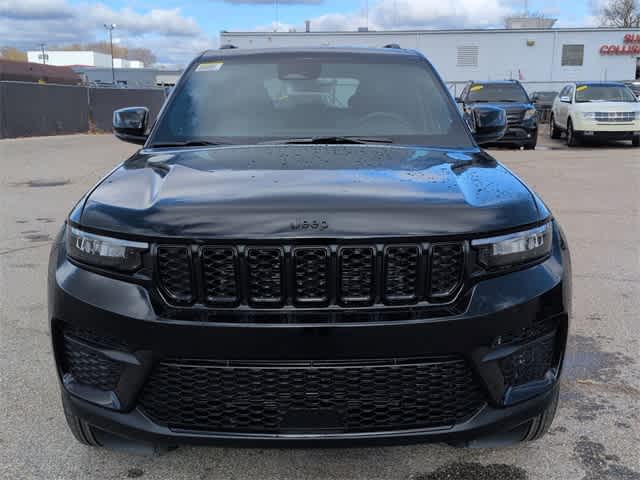 Thumbnail: 2025 Jeep Grand Cherokee - 17