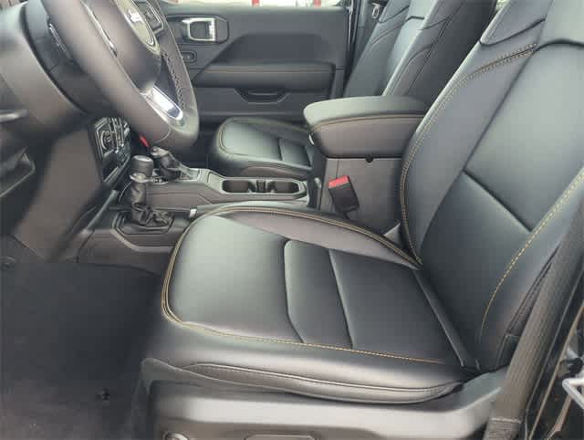 Thumbnail: 2025 Jeep Wrangler - 16