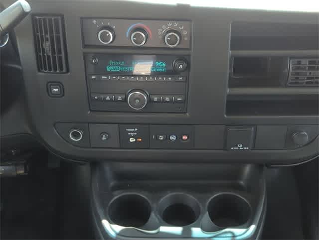 Thumbnail: 2017 Chevrolet Express - 23