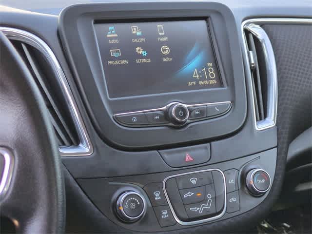 Thumbnail: 2016 Chevrolet Malibu - 27