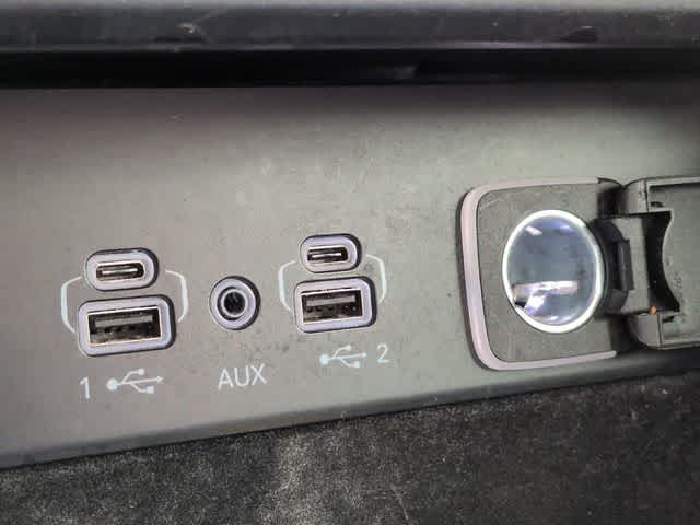 Thumbnail: 2022 Jeep Grand Cherokee - 32