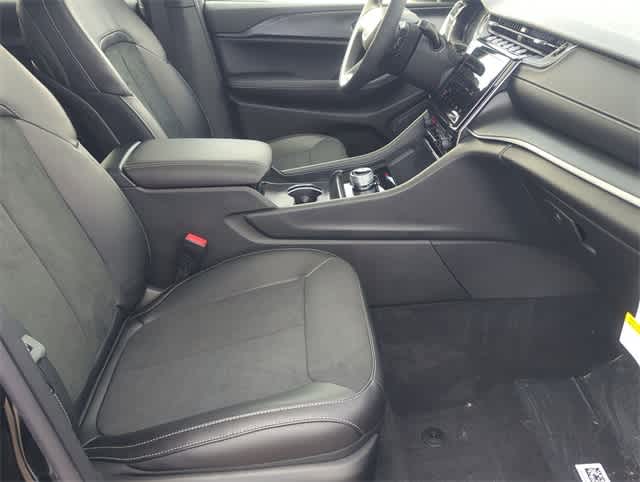 Thumbnail: 2025 Jeep Grand Cherokee L - 23