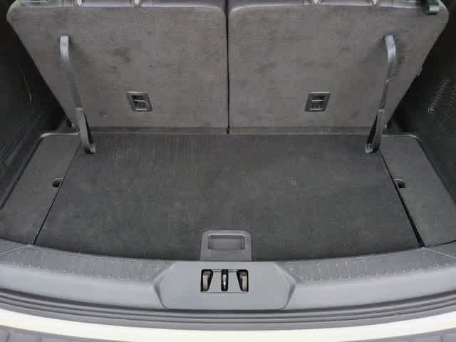 Thumbnail: 2023 Ford Explorer - 34