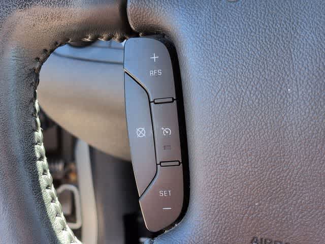 Thumbnail: 2011 Chevrolet Impala - 23