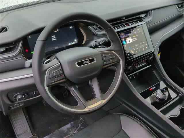 Thumbnail: 2025 Jeep Grand Cherokee - 10