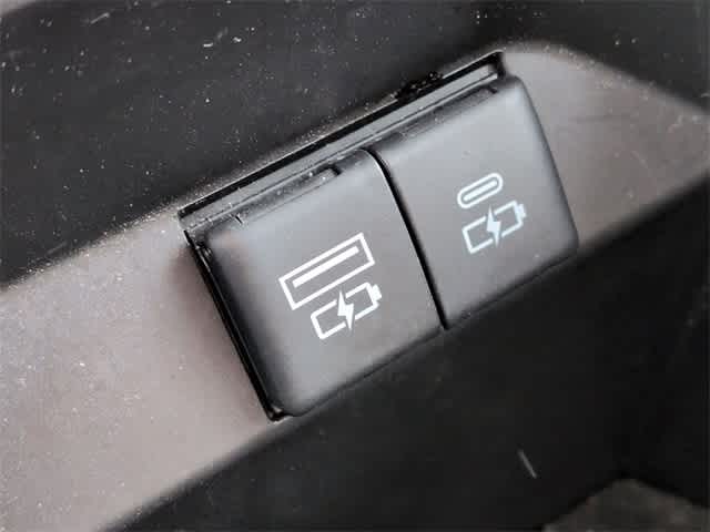 Thumbnail: 2023 Toyota Camry - 30