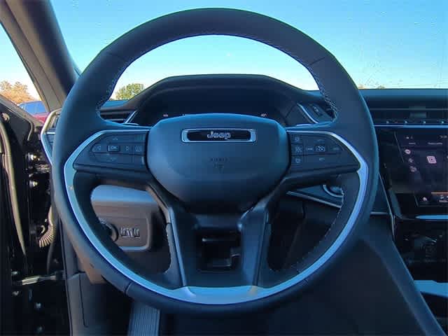 Thumbnail: 2025 Jeep Grand Cherokee - 24