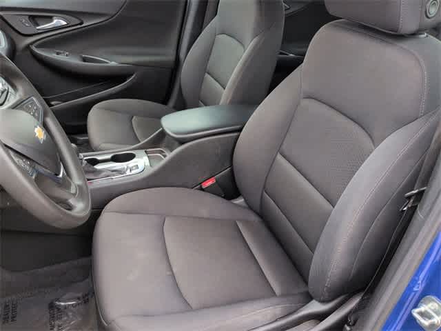 Thumbnail: 2023 Chevrolet Malibu - 16