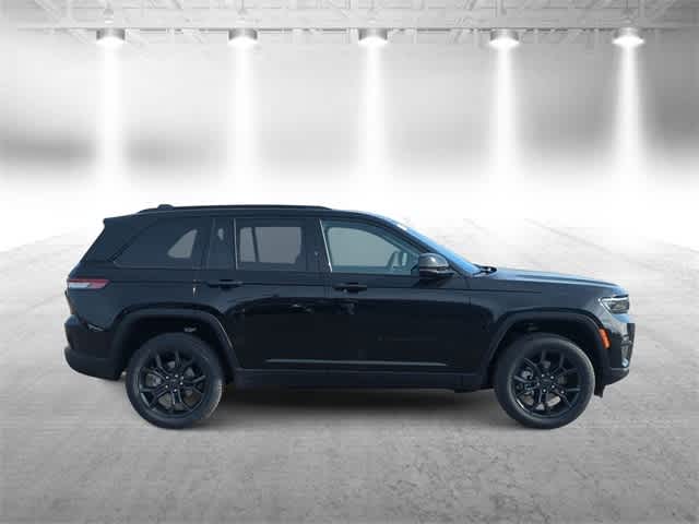 Thumbnail: 2025 Jeep Grand Cherokee - 9
