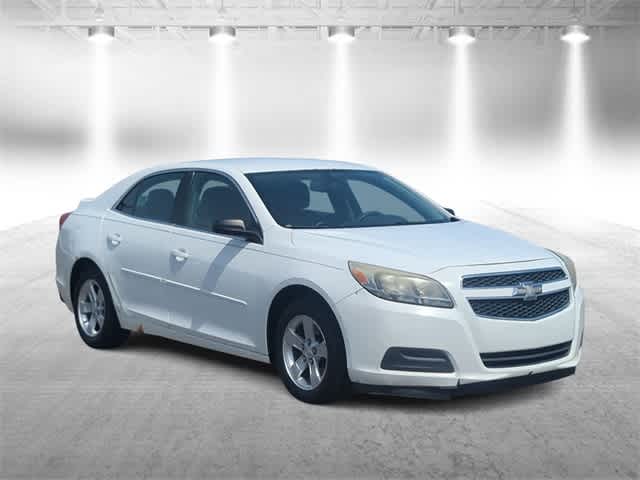 Thumbnail: 2013 Chevrolet Malibu - 2