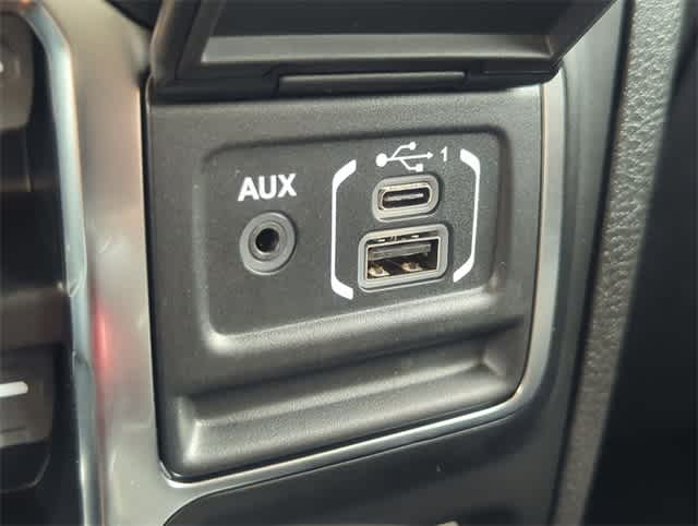 Thumbnail: 2025 Jeep Wrangler - 31